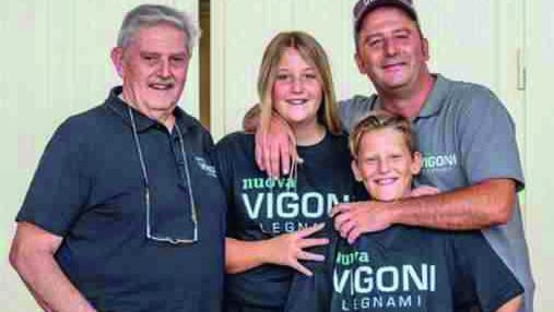 MAURO CON IL FIGLIO ANDREA E I NIPOTI NICOLA E AURORA