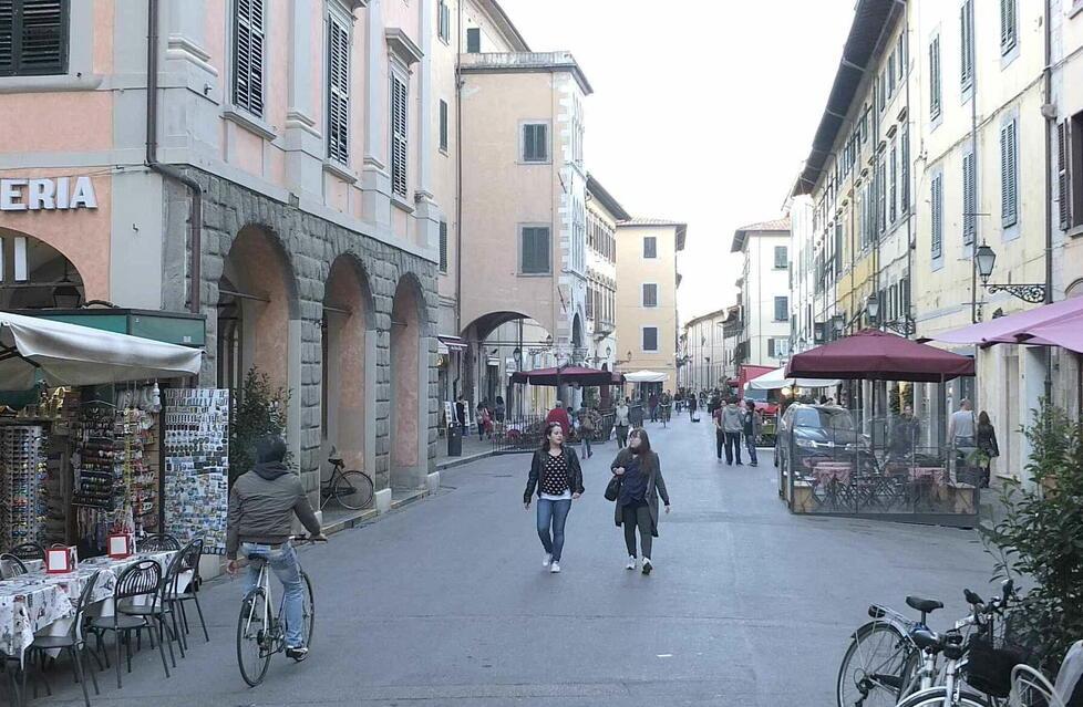 Pisa, sos commercio in centro storico: «Serve la svolta o addio negozi»