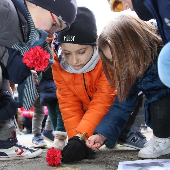 Verso il Giorno della Memoria posando nuove pietre d’inciampo