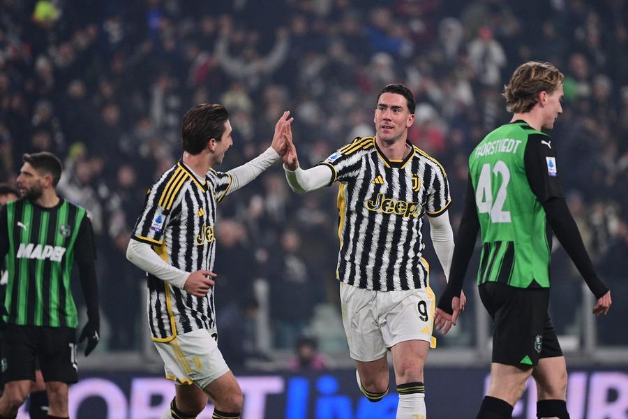 La Juve non fa sconti al Sassuolo: Vlahovic e Chiesa abbattono i neroverdi allo Stadium