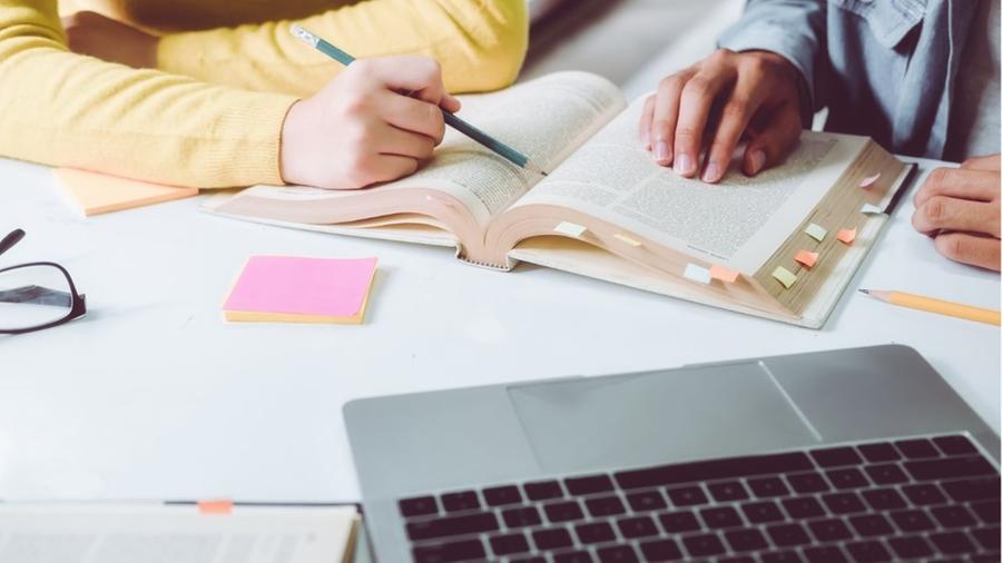 Scuola, cambiano gli istituti tecnici: il diploma al quarto anno. Ecco il modello 4+2