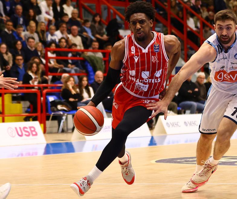 «Unahotels a due volti»