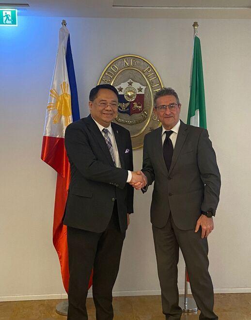 Seta ora cerca autisti fra i filippini e per trovarli chiede aiuto al console