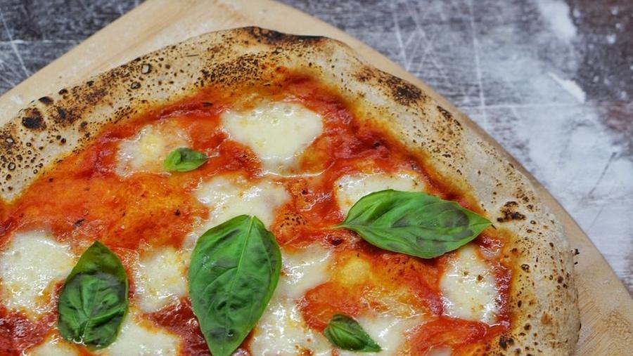 Pizza day, le migliori pizzerie in Toscana per Tripadvisor: il podio città per città