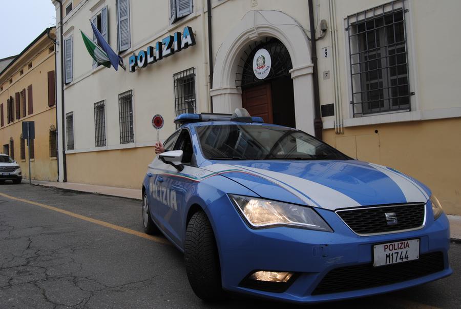 Camposanto, bloccato al proprio matrimonio ed espulso