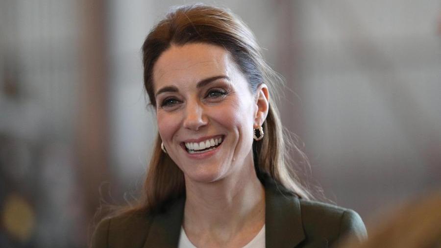 Kate Middleton operata all’addome, ora è a rischio il viaggio in Toscana