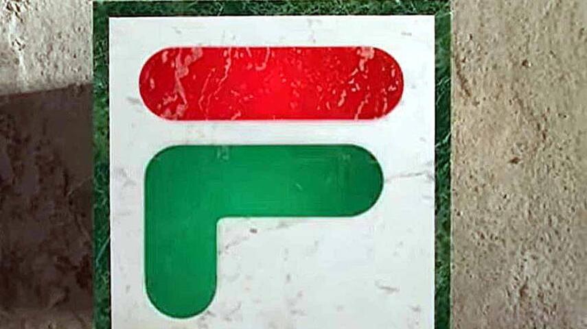 Carrara, orgoglio Cooperativa Scultori: in marmo il marchio della Fila