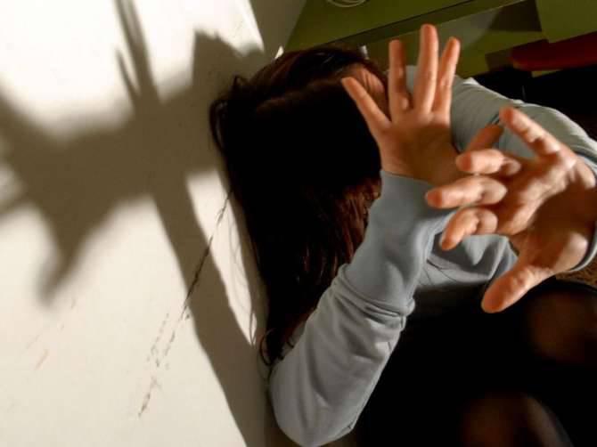 Un’immagine simbolo della violenza sulle donne