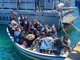 Migranti, Valentina Brinis racconta a Olbia il Mediterraneo degli ultimi