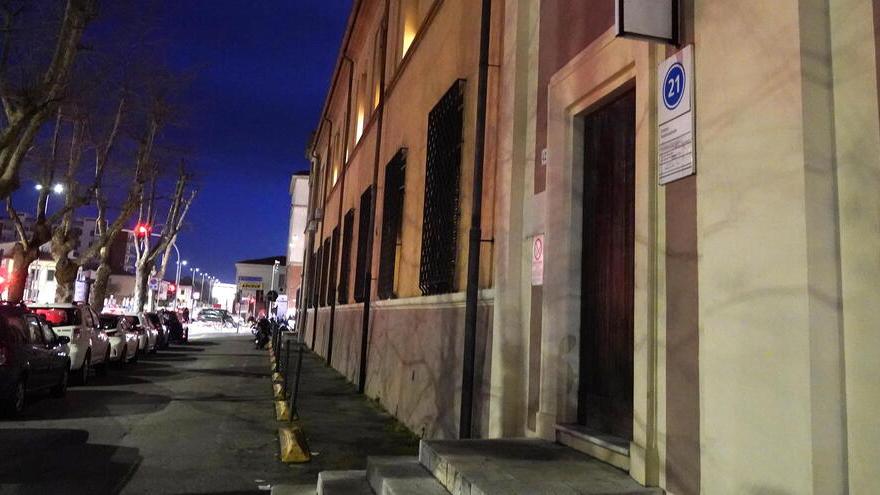 L'ingresso del centro trasfusionale di Livorno