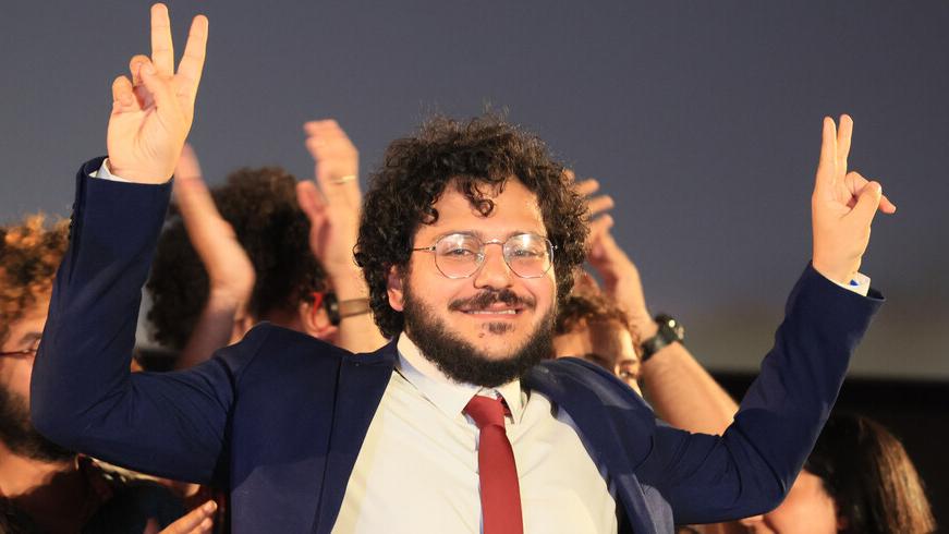 Patrick Zaki ritira il Primo Tricolore, poi presenta il suo libro all’Università