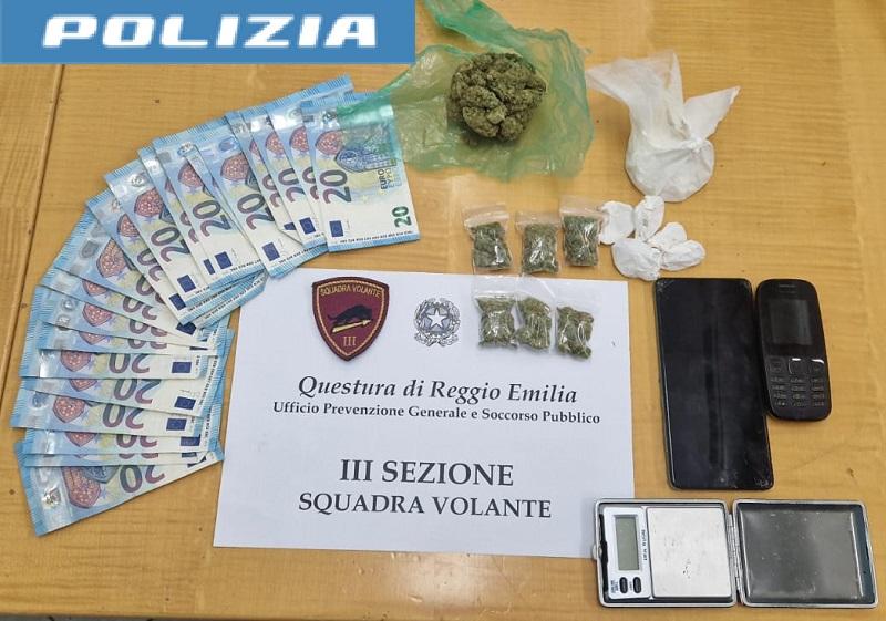 Reggio Emilia: vede la polizia e scappa, aveva marijuana e metanfetamine