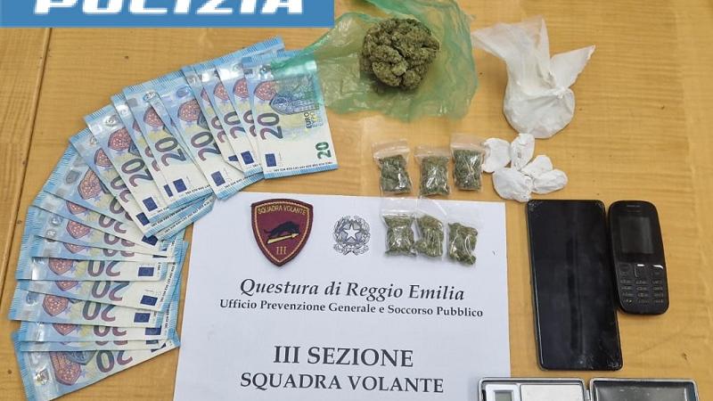 Reggio Emilia: vede la polizia e scappa, aveva marijuana e metanfetamine