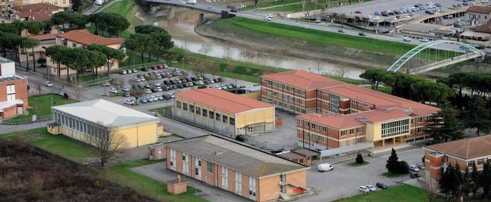 Furti, bullismo e vandali, sos sicurezza al villaggio scolastico di Pontedera: «Controlli e telecamere»<br>
