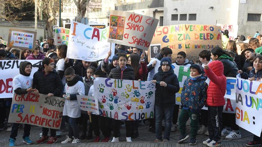 Il corteo di questa mattina (foto di Massimo Locci)
