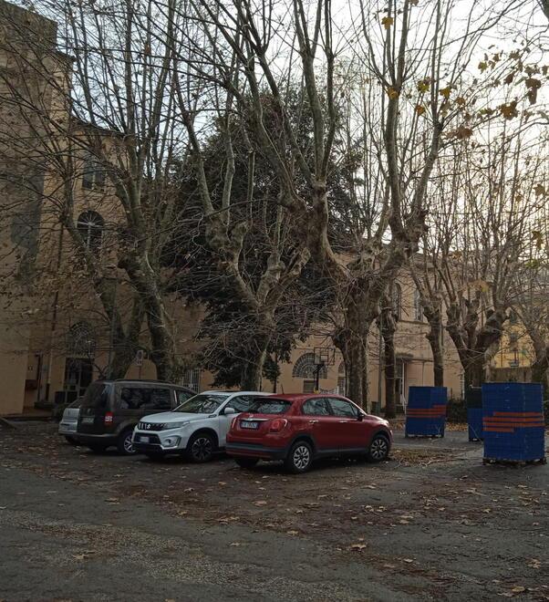 Livorno, il liceo Cecioni sta aspettando ancora le aule prefabbricate. La Provincia spiega i motivi del ritardo<br>

