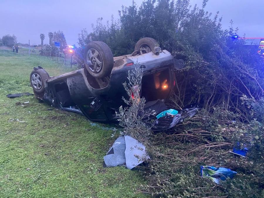 San Gavino, l’auto si ribalta: muore un uomo di 58 anni