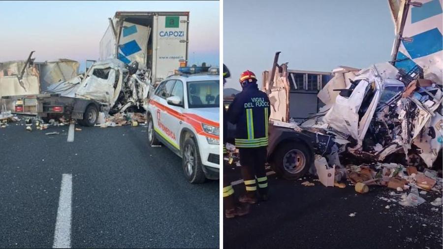 
	I due mezzi distrutti dallo scontro (foto Silvi)

