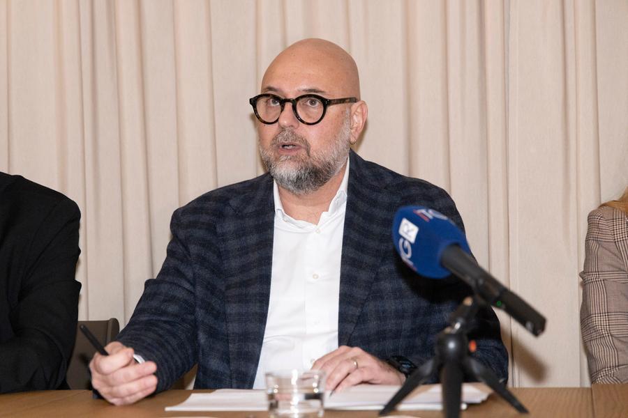 Massimo Mezzetti, prime parole da candidato sindaco di Modena: «Una scelta di cuore»