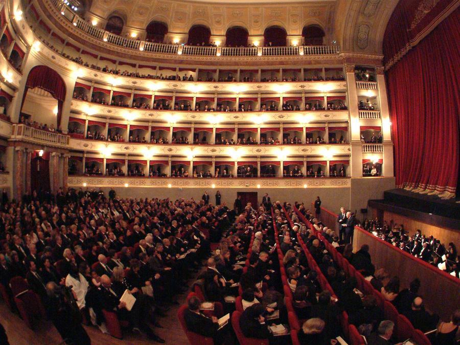 Livorno e il ventennale del Teatro Goldoni con Cavalleria Rusticana