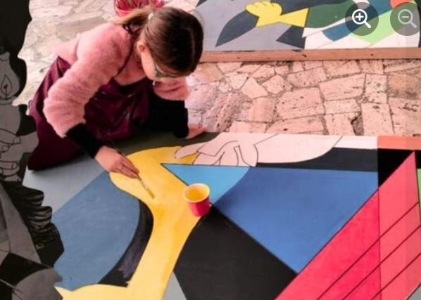 A Livorno gli studenti e l’opera Guernica a colori in piazza Guerrazzi