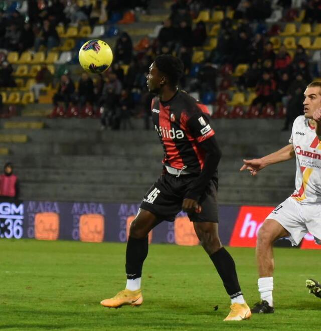 Lucchese, tre gol e la crisi se ne va: Rizzo Pinna è il giovane favoloso