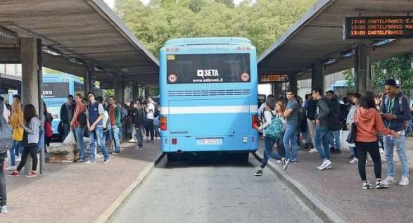 Modena, nuovo grave episodio: ragazzina molestata sul bus<br type="_moz" />
