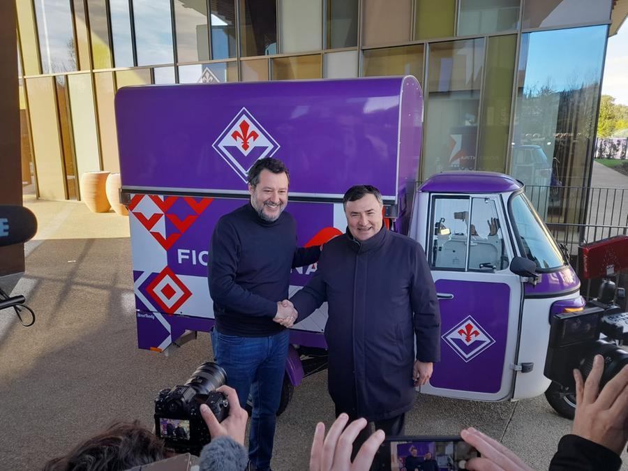 Matteo Salvini visita il Viola Park e affossa il restyling del Franchi: «Serve uno stadio nuovo»