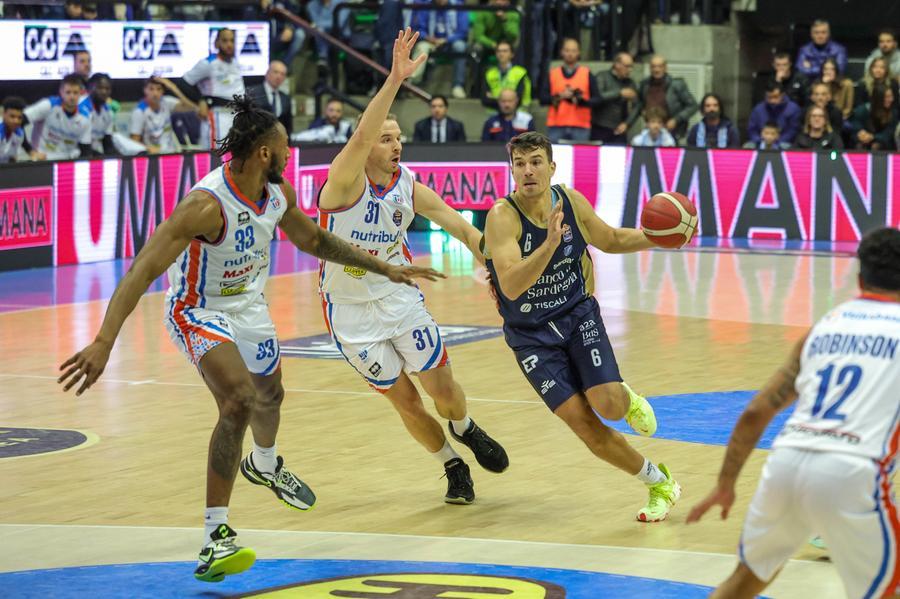 La Dinamo non passa a Treviso: 77-70