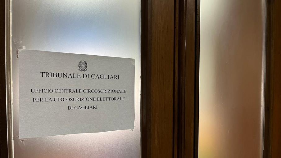 Pastori, giornalisti, presentatori: la corsa al Consiglio regionale è partita