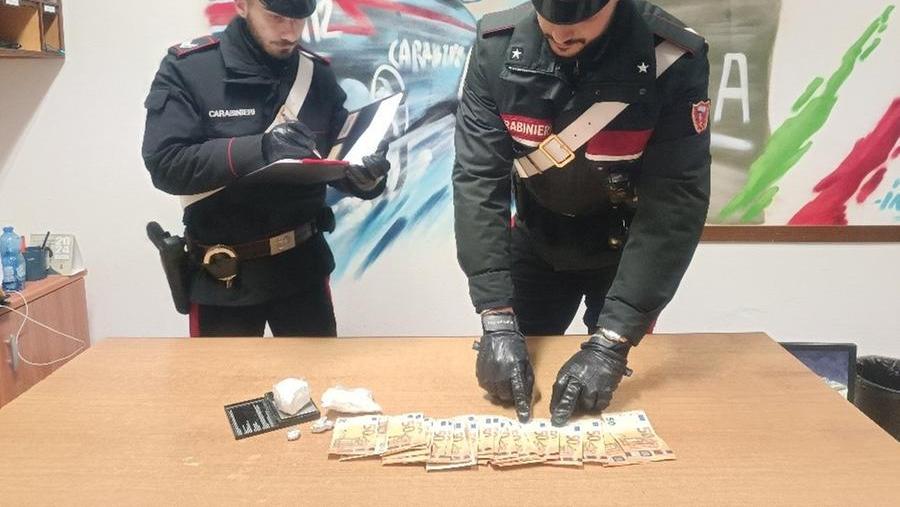 Un arresto per droga dei carabinieri (foto d'archivio)