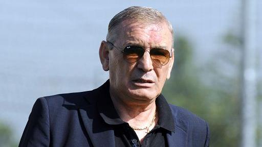 Addio a Gigi Riva, oggi dalle 14 la camera ardente all’Unipol Domus e domani alle 16 i funerali alla Basilica di Bonaria