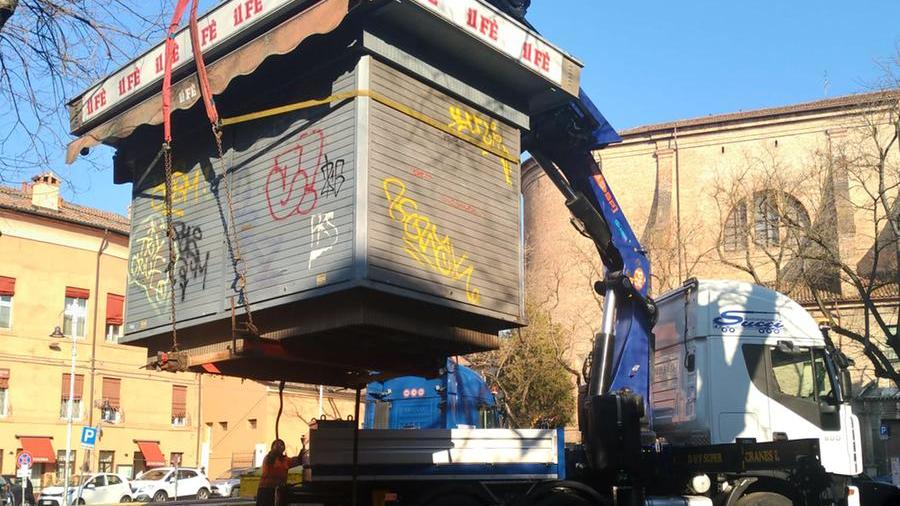 Ferrara, addio all’edicola di piazza Sacrati