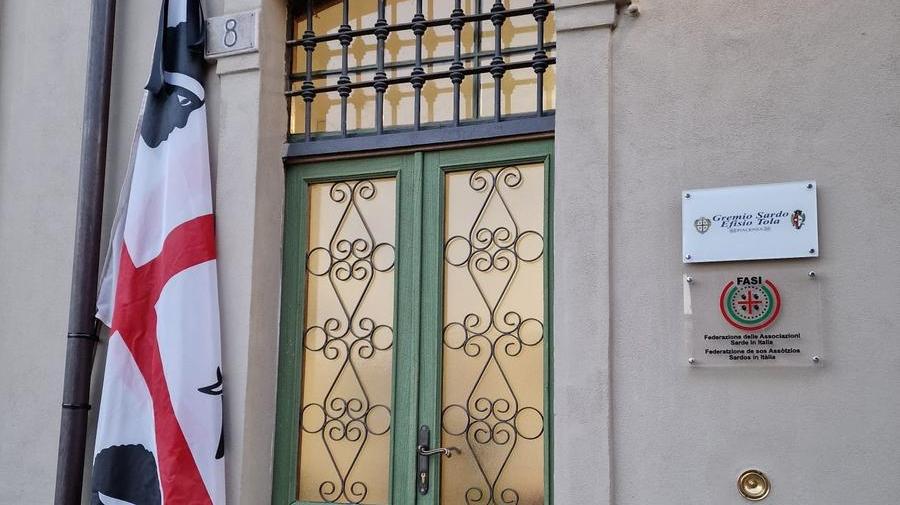 La Fasi piange Gigi Riva: «Un mito per la Sardegna e per gli emigrati sardi»