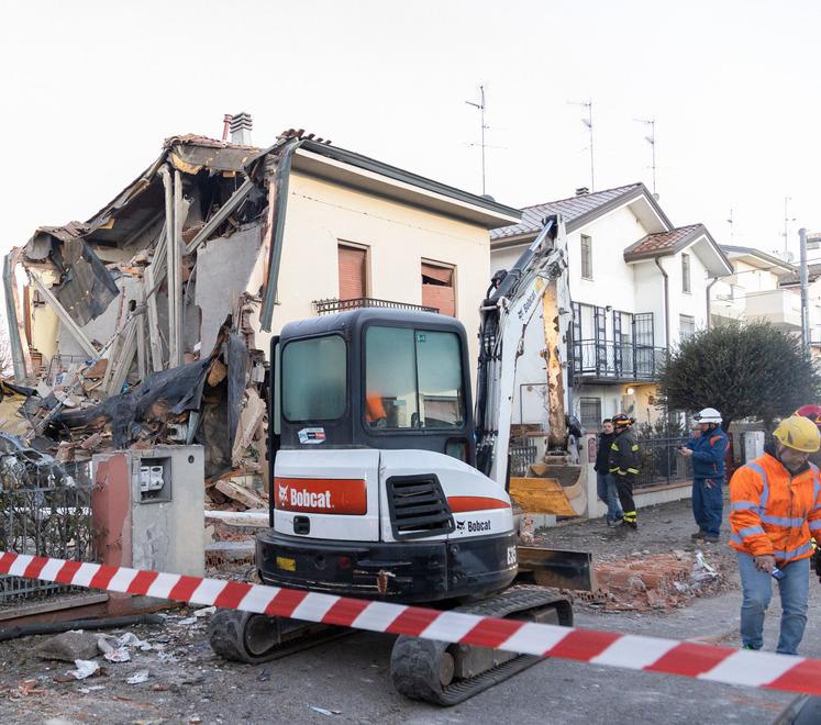 Rovereto, il giorno dopo la paurosa esplosione: «Raccolta di beni per gli sfollati»<br>
