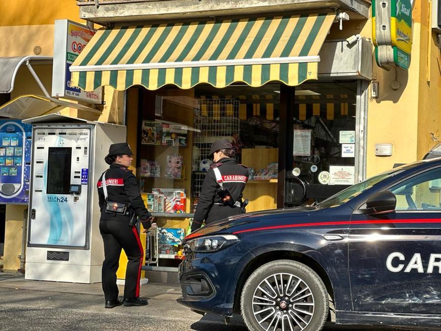 Rapina in tabaccheria a Caprara: l’assalto con la pistola