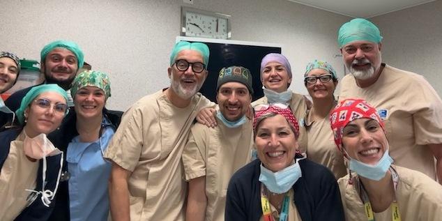 L’equipe del reparto di ginecologia di Cecina che ha effettuato l’intervento