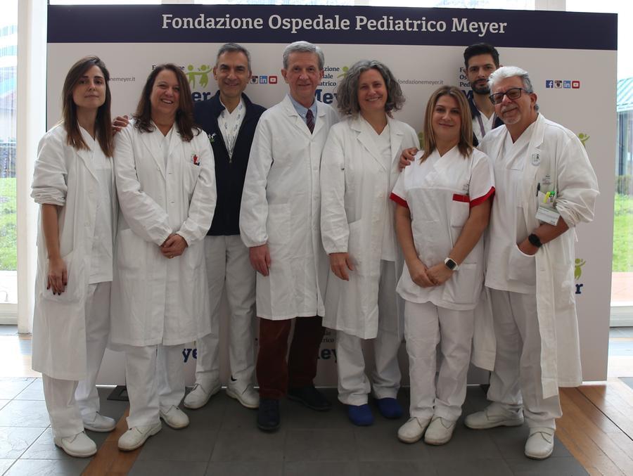 
	Il team che ha salvato la neonata: al centro dottor Biagiotti a fianco il&nbsp;prof Morabito

