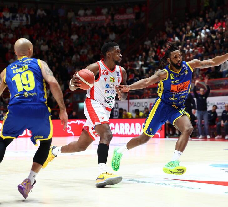 Jordon Varnado in azione contro Scafati (foto Studio Nucci)