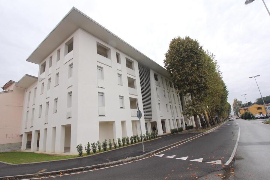 Case popolari a Prato, un sogno irrealizzabile per mille famiglie Il