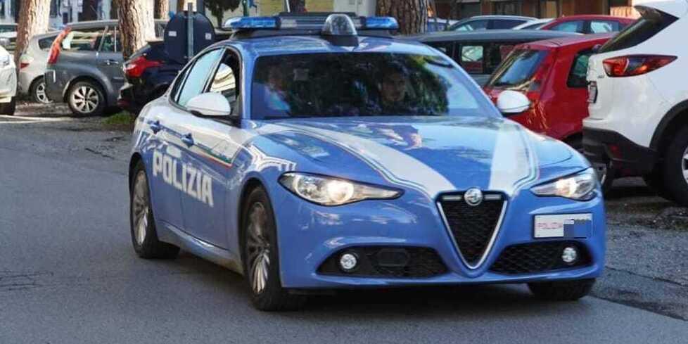 Buttato giù dal bus e rapinato: vittima un ragazzino da 16 anni<br>
