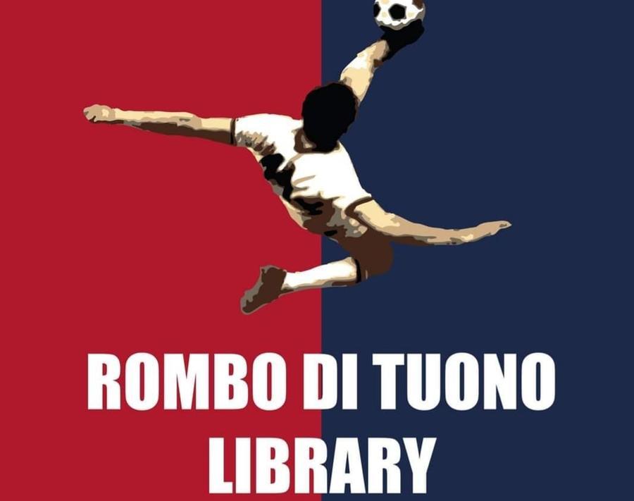 La rovesciata di Gigi Riva logo della “Rombo di Tuono Library”: l’aeroporto di Cagliari-Elmas intitola la libreria al campione