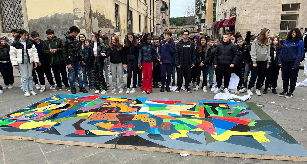 “Guernica a colori” opera e flash mob in piazza Guerrazzi a Livorno<br>
