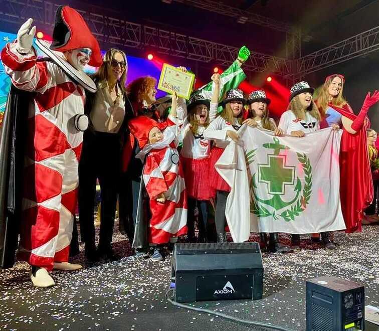 Il rione Croce Verde-Centro che ha vinto la prima edizione del festival canoro