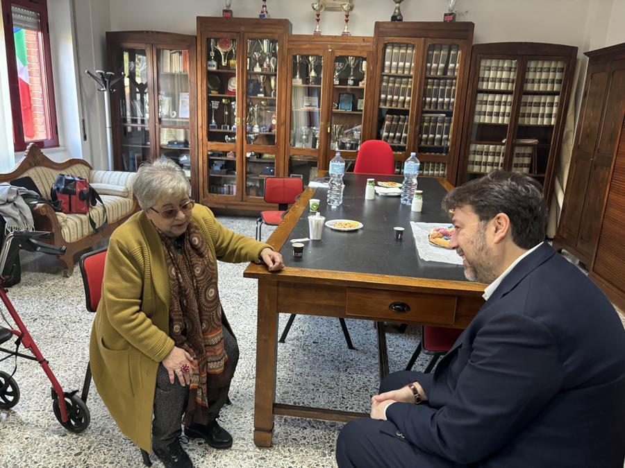 
	Costanza Marongiu, madre di Michela Murgia, col professore Tomaso Montanari

