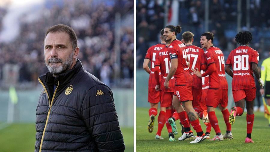 
	A sinistra Luca D'Angelo a destra l'esultanza dei giocatori dello Spezia&nbsp;

