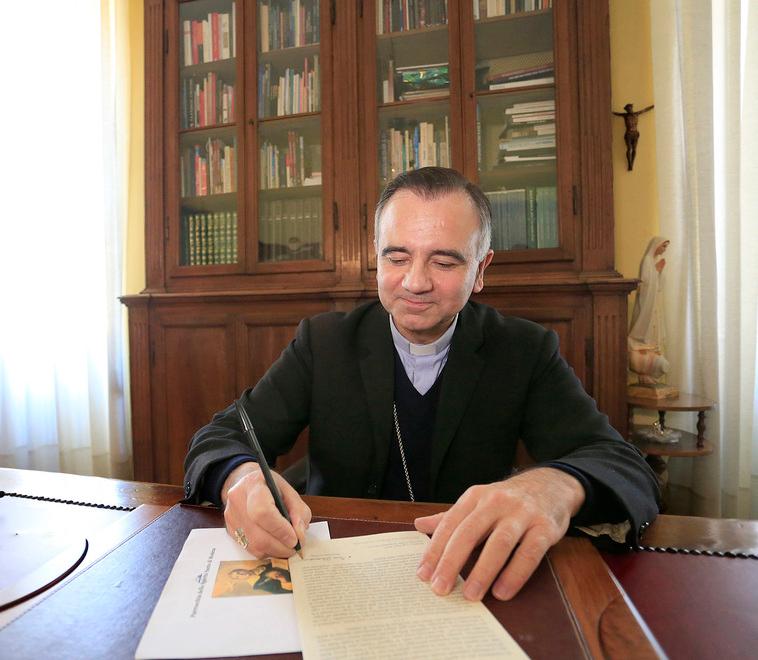 Modena, il vescovo: «La solitudine dei giovani cresce, attenzione all’individualismo»<br type="_moz" />
