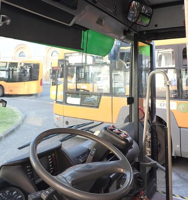 Ferrara, giovani autisti Tper in fuga dal lavoro in cerca di benessere e paghe migliori