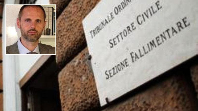 In alto a sinistra Alberto Foggia legale per Pisa e provincia dell’Adusbef, Associazione a difesa dei consumatori e degli utenti