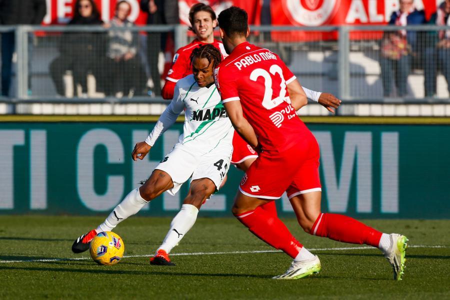 Sassuolo ko anche a Monza. E un tifoso cade dagli spalti
